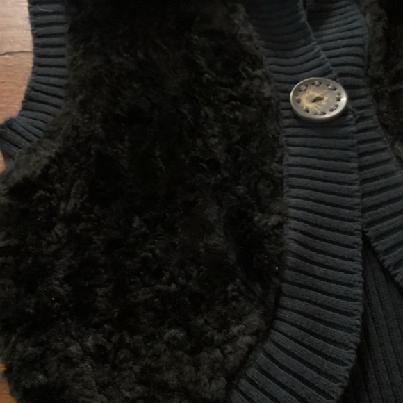 outdoor edition by PARKHURST, cropped faux fur with a sweater vest,size S/P - Picture 10 of 10